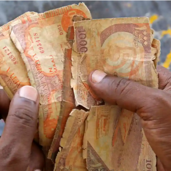 Somalia set to change old banks notes as inflation hits