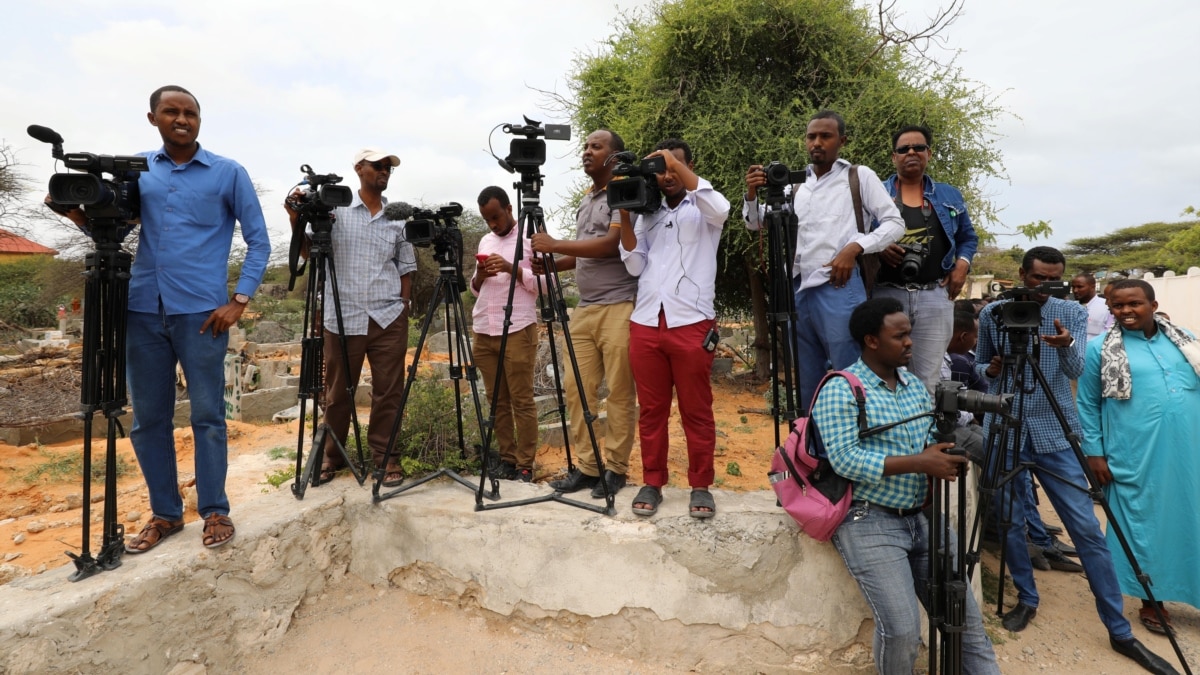 In Somalia&rsquo;s War With Al-Shabab, Media Access an Issue