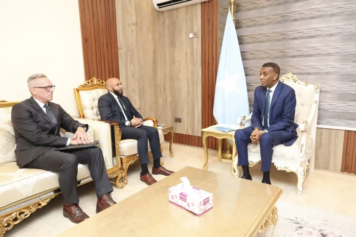 Somalia, US discuss security and aid